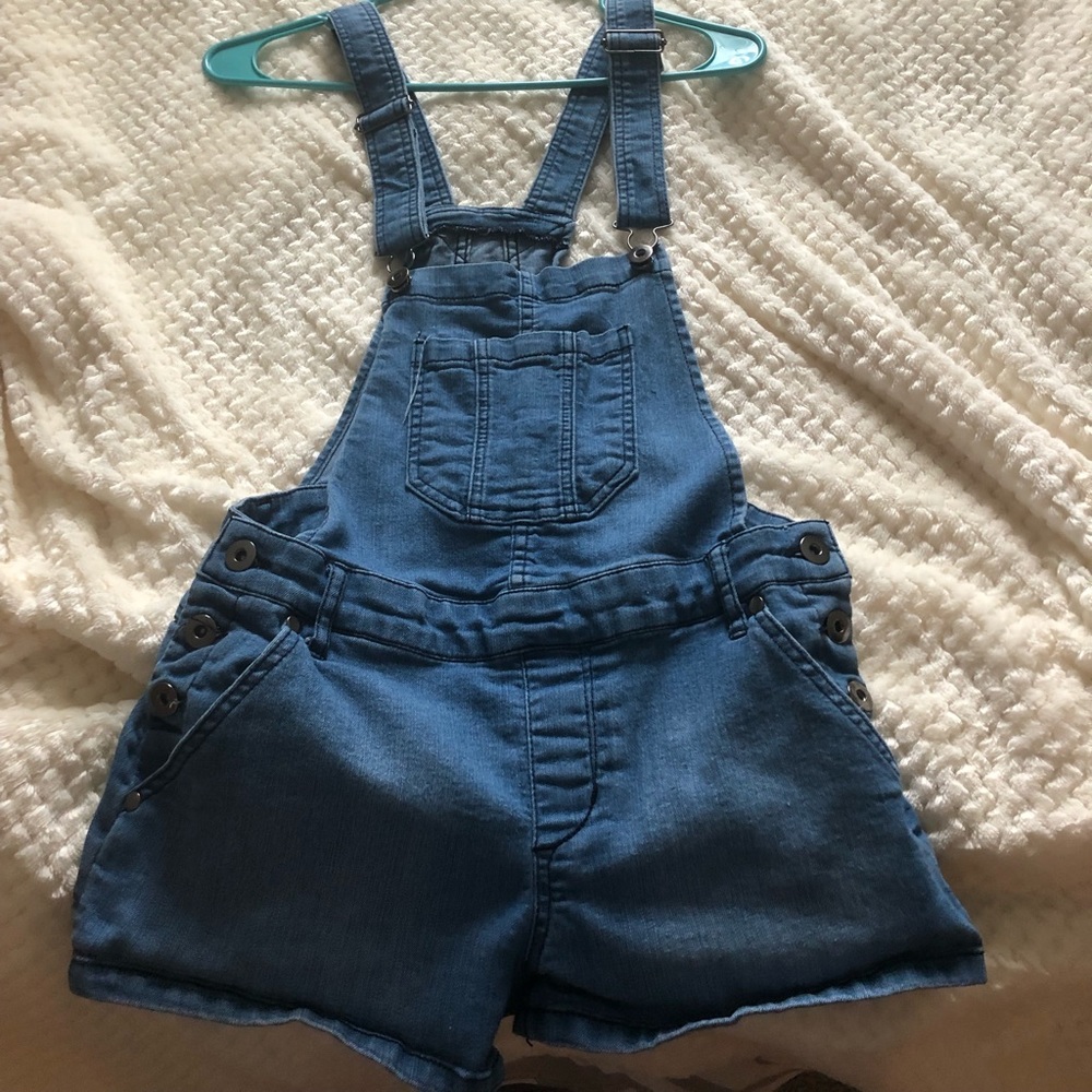 Forever 21 Overall shorts